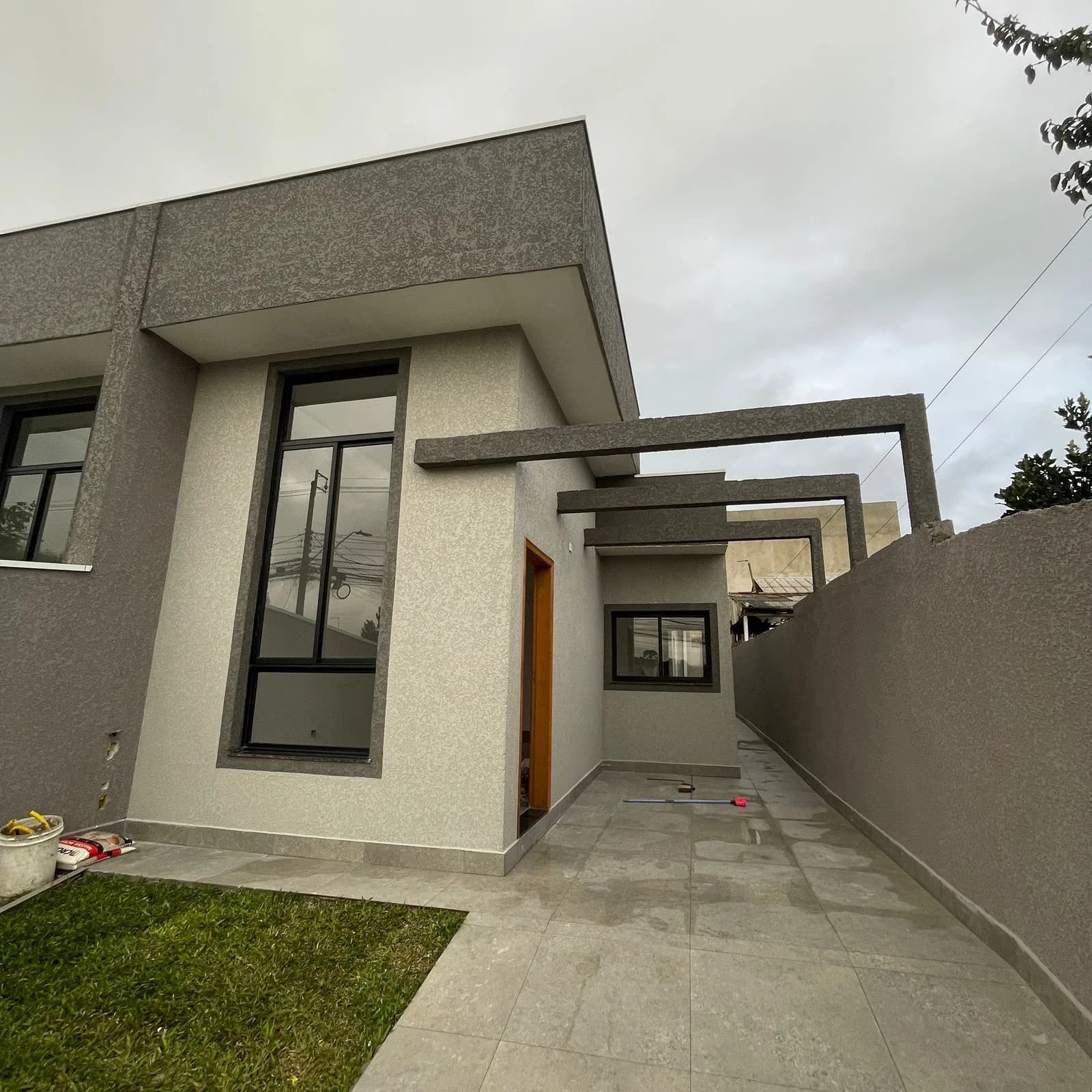 Casa 3 dormitórios com churrasqueira no bairro Costeira