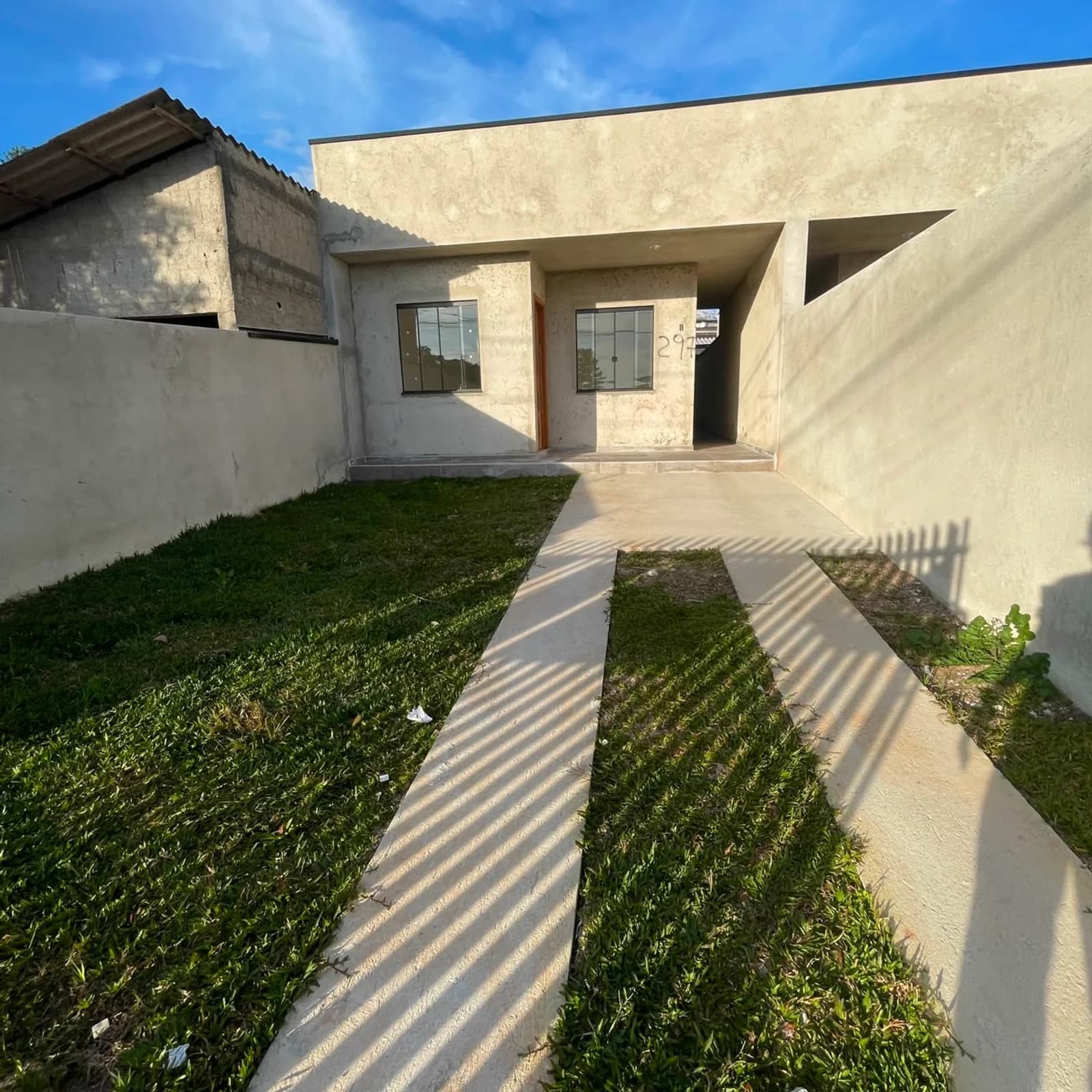 Casa 3 dorms com edícula e quintal em Capela Velha